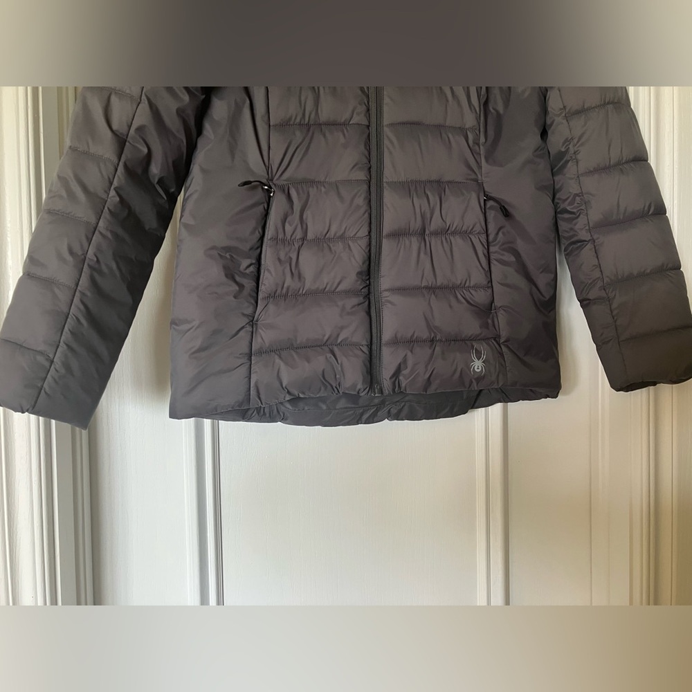 Spyder Women’s Size Medium Clara Short Quilted Puffer Winter Coat Jacket Gray - Picture 3 of 8